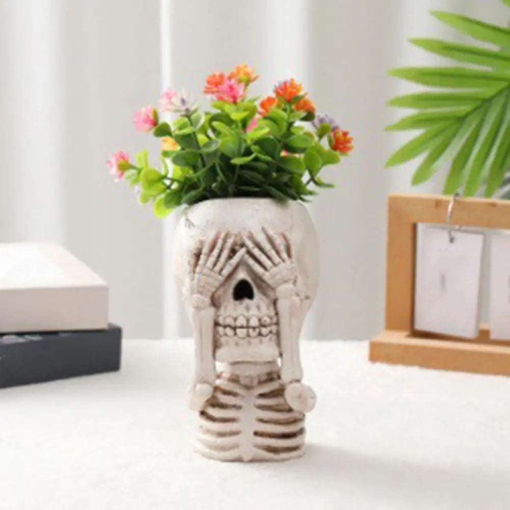 Cozy Skull Flowerpot