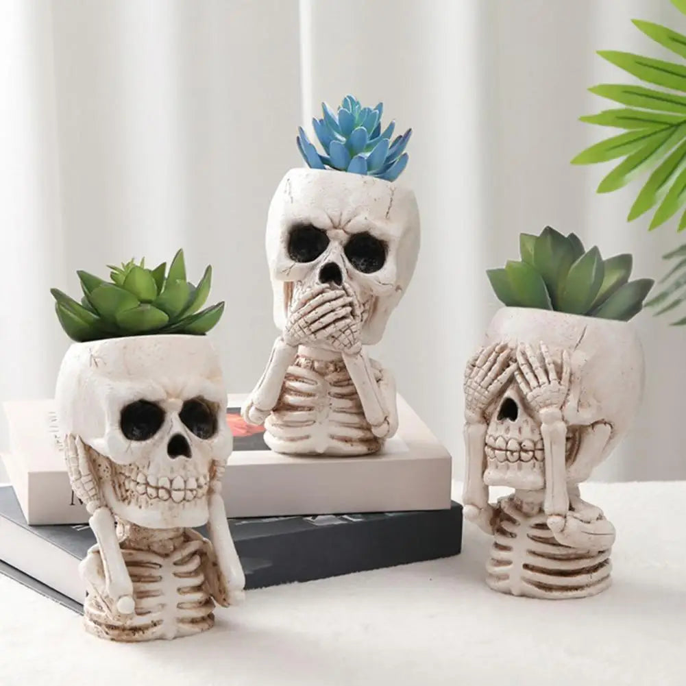 Cozy Skull Flowerpot